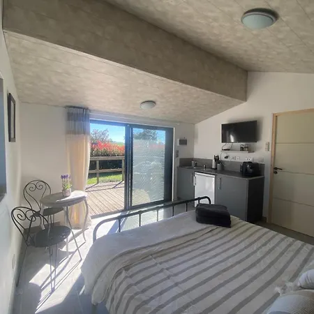 Πανσιόν Olisios, Priate In Beautiful Countryside Location Pampelonne